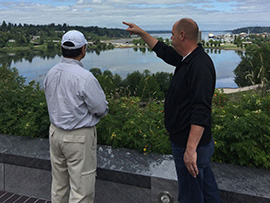 Bryce Points the way